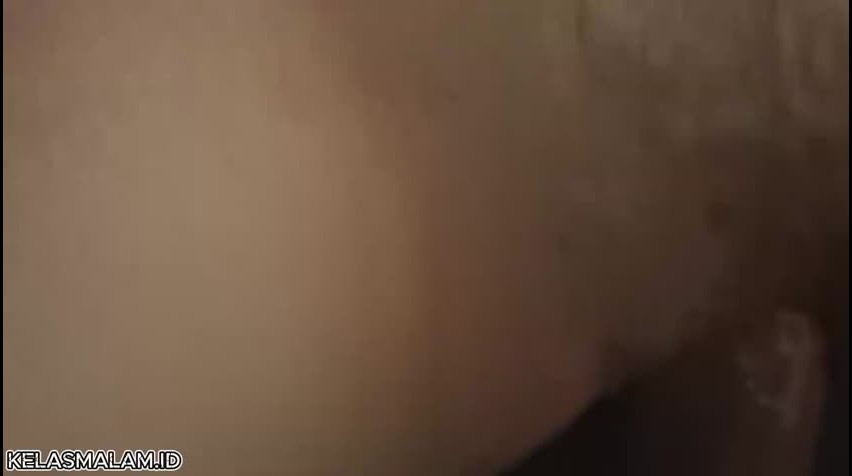 Bokep Indo Nikmatnya Crot di Dalam Meki Mulus Tembem Istri