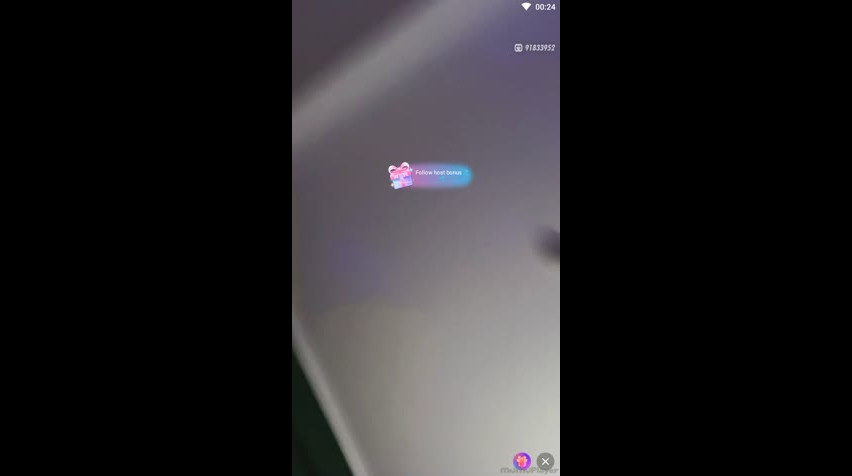 Goyang Maut Cewek Bahenol: Dijilat, Dientot, Sampai Crott! 1 YpRo7kOVePY4ZEZWBnMz.poster