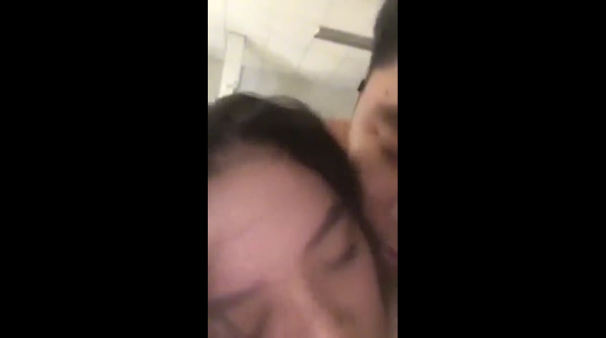 Bokep Indo Anun di sodok ma pacar tatoan 1